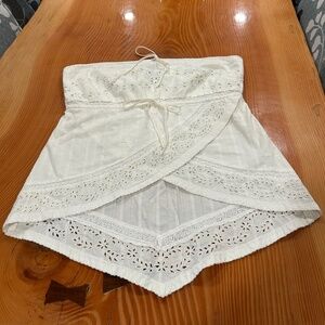 Adorable White Strapless Top Size L